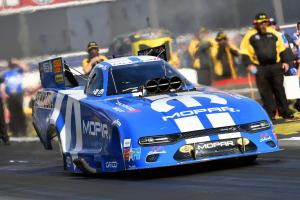 Dodge Charger SRT Hellcat Funny Car by Mopar 2018 года 